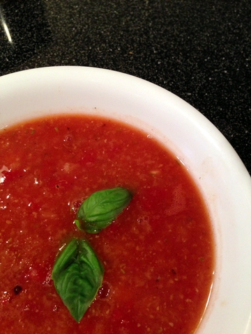 Creamy Tomato and Garbanzo Soup