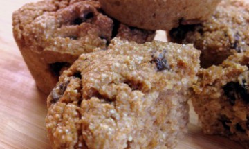 Easy Whole-Wheat Raisin Muffins